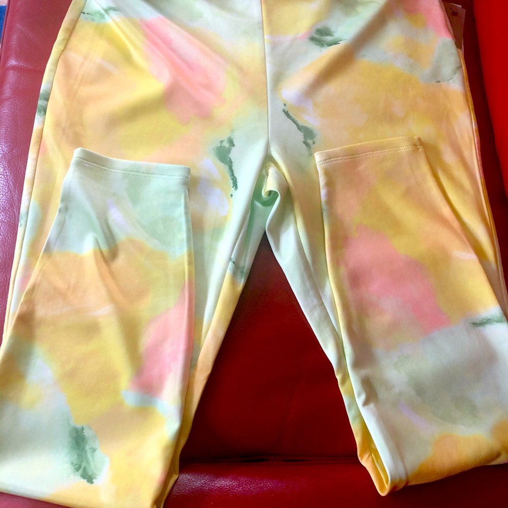 Tee Tahari Leggings